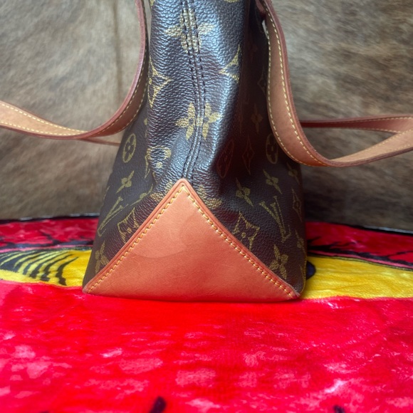 Authentic LOUIS VUITTOn cabas pm - Picture 7 of 16